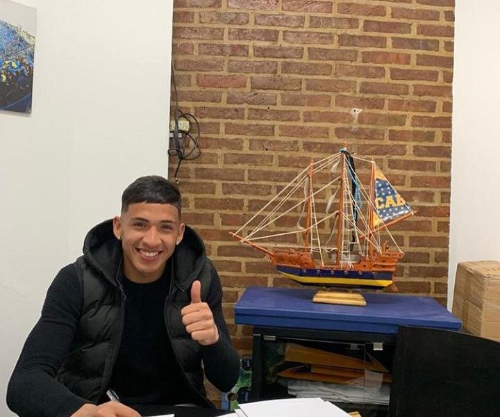 Inferiores Ezequiel Fernández firmó su primer contrato Diario Xeneize